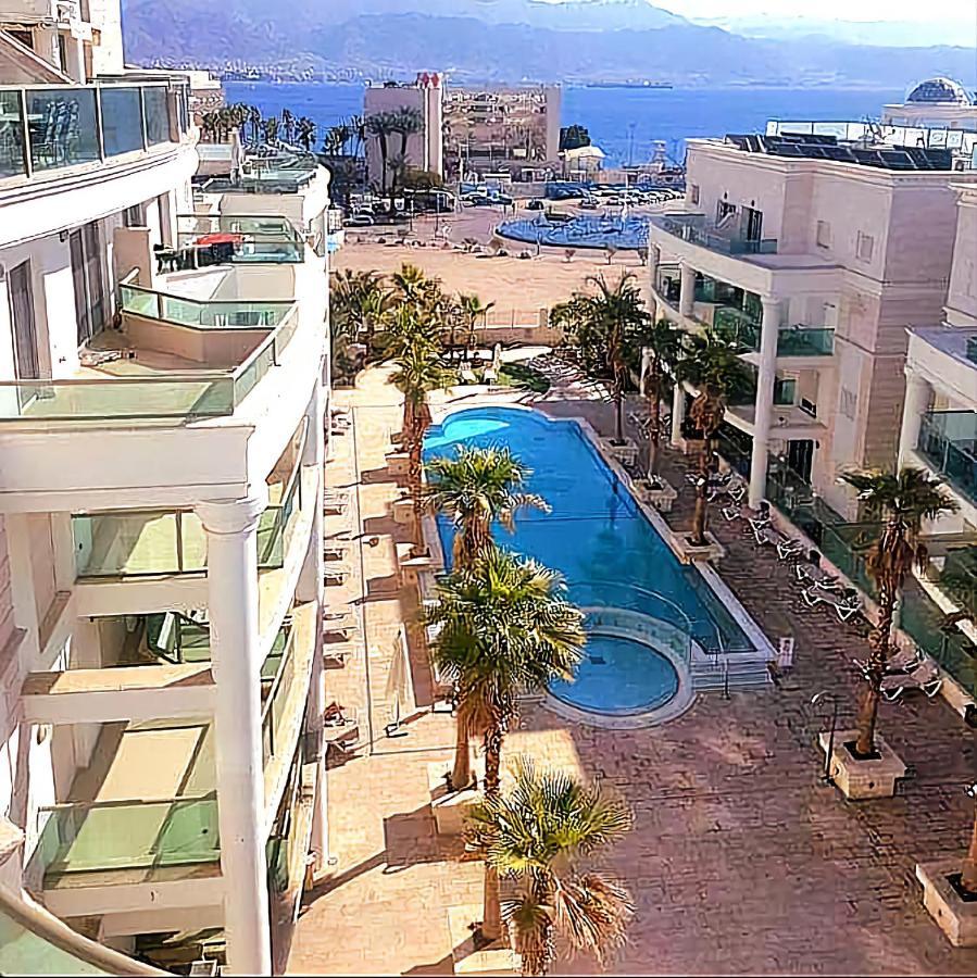 Appartement Milana'S Deluxe With Big Patio And Pool à Eilat Extérieur photo