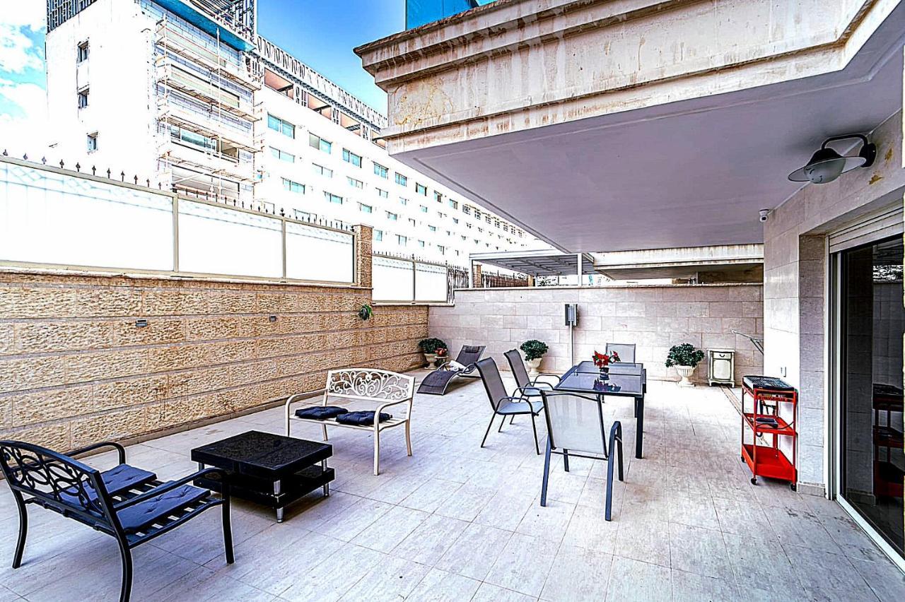 Appartement Milana'S Deluxe With Big Patio And Pool à Eilat Extérieur photo