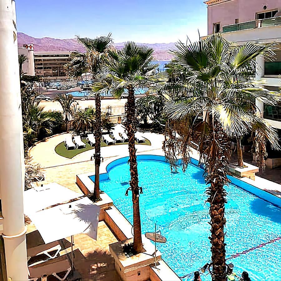 Appartement Milana'S Deluxe With Big Patio And Pool à Eilat Extérieur photo
